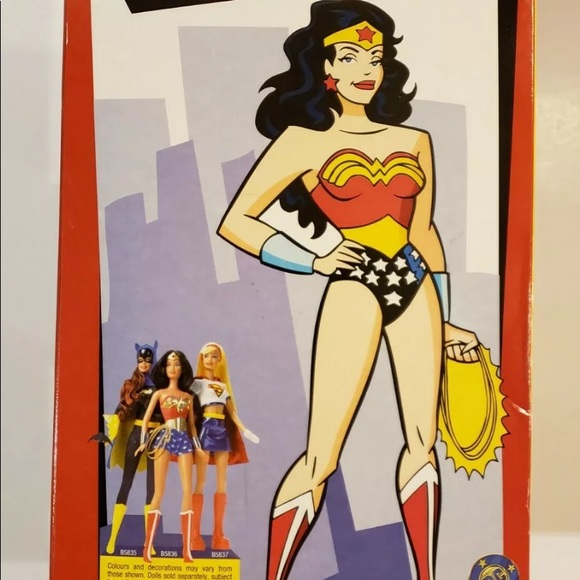 2003 Special Edition Wonder Woman Barbie - Picture 7 of 12